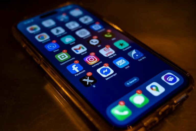 Effective Tips for Setting Boundaries with Notifications